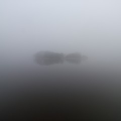 Le lac du Jaunay dans la brume