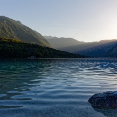Lac de Bohinj au coucher du soleil